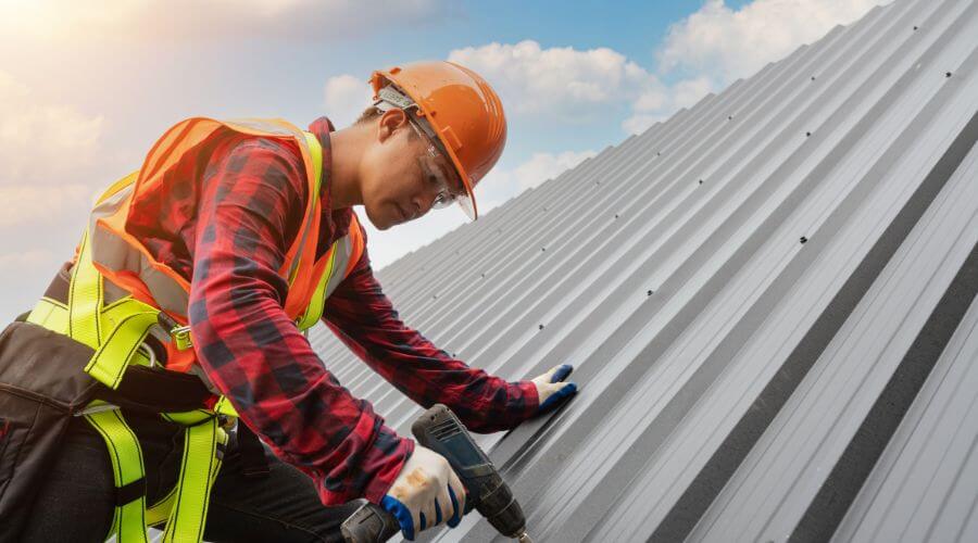 Professional residential roofers in Huletts Landing, NY